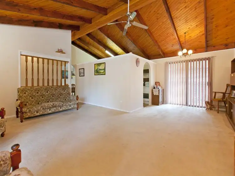 Second view of Homely house listing, 7 Akala Pl, Capalaba QLD