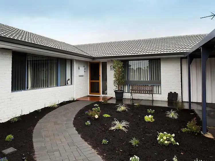 Seventh view of Homely house listing, 5 Truscan Cl, Cooloongup WA