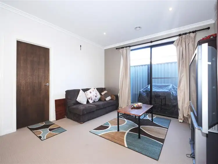 Seventh view of Homely house listing, 2 Flora Park Way, Carrum Downs VIC