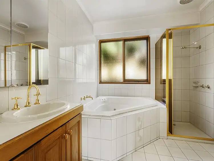 Sixth view of Homely house listing, 9 Shelley Ct, Templestowe VIC