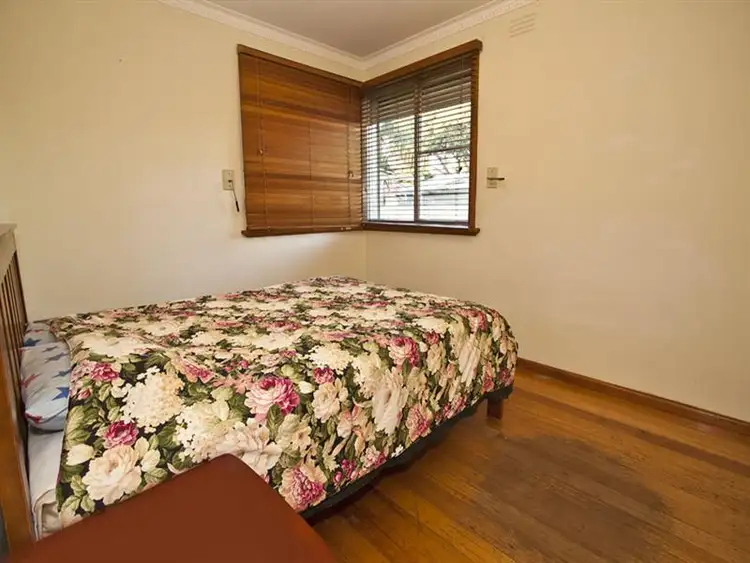 Sixth view of Homely house listing, 1 Marna Ct, Noble Park VIC