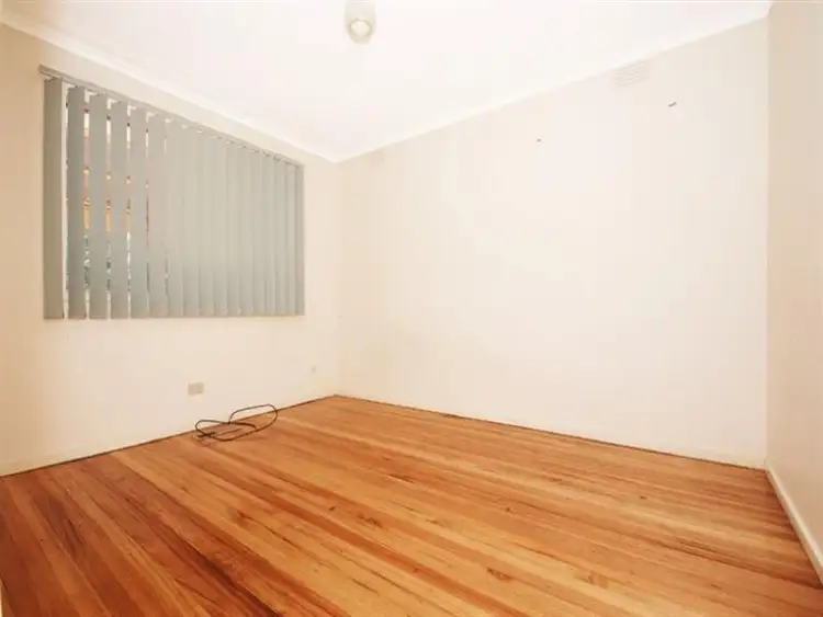 Fifth view of Homely house listing, 125 Casey Dr, Lalor VIC