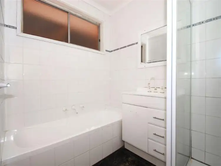 Sixth view of Homely house listing, 125 Casey Dr, Lalor VIC