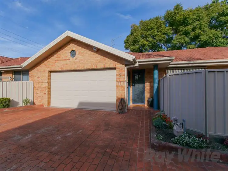 2/136 Broadmeadow Rd, Broadmeadow NSW