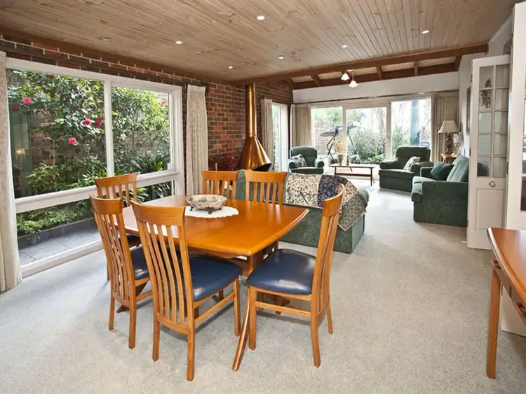 Fifth view of Homely house listing, 17 Heatherlea Dr, Wheelers Hill VIC