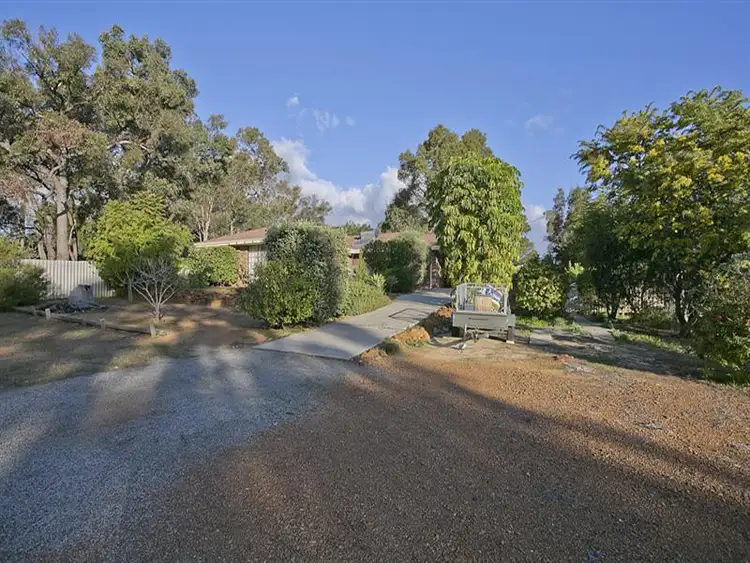14 Anthony St, Lesmurdie WA