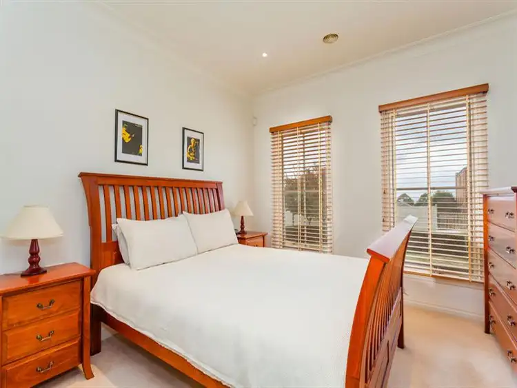 Fifth view of Homely house listing, 14 Highland Way, Highton VIC