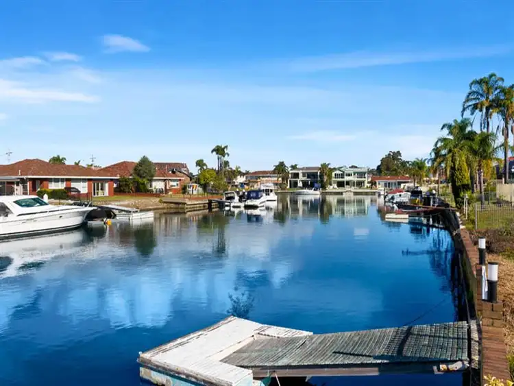 94 Belgrave Esp, Sylvania Waters NSW