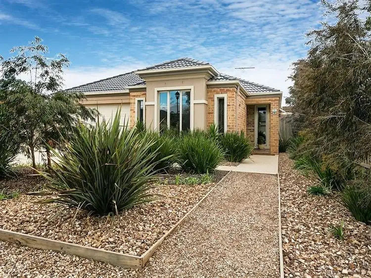 6 Stretton Dr, Brookfield VIC