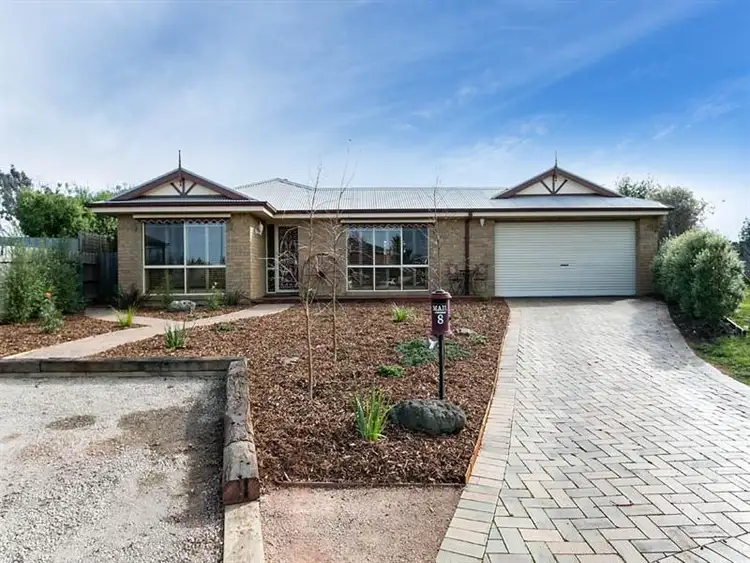 8 Becker Cl, Melton West VIC