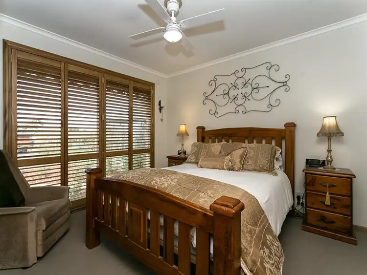 Seventh view of Homely house listing, 8 Becker Cl, Melton West VIC