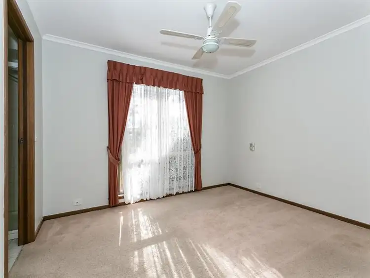 Sixth view of Homely house listing, 10 Pamela Ct, Melton West VIC