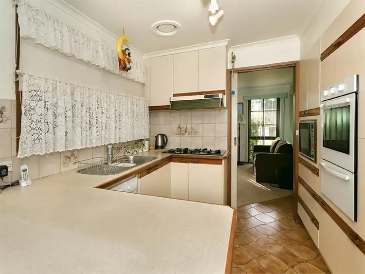 Second view of Homely house listing, 7 Canopus Pl, Melton West VIC