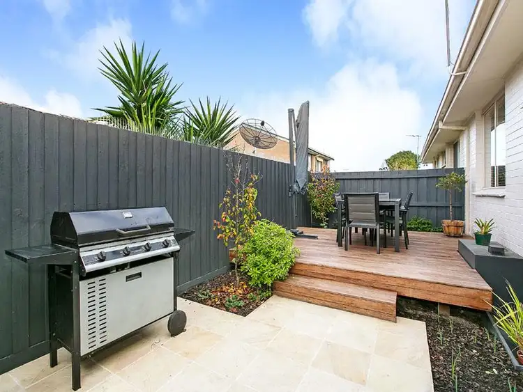 Fifth view of Homely unit listing, 304C Warrigal Rd, Cheltenham VIC