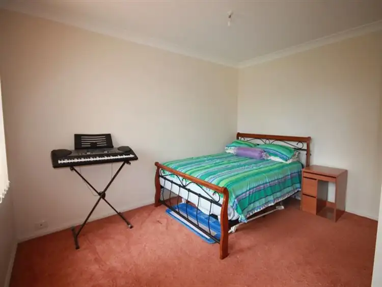 Sixth view of Homely house listing, 4 Ferraro Cres, West Hoxton NSW