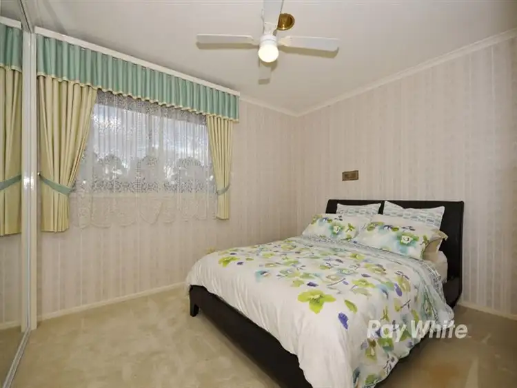 Second view of Homely house listing, 7 Tali karng Cl, Rowville VIC