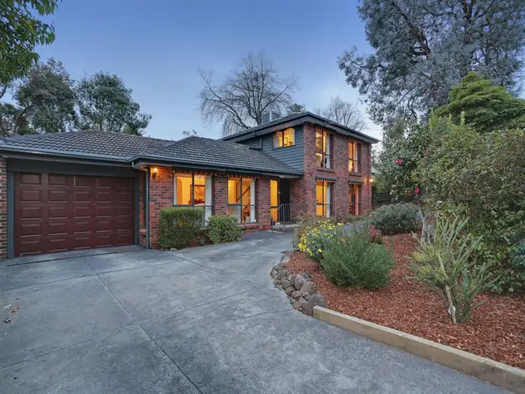 6 OAKTREE Rd, Croydon North VIC