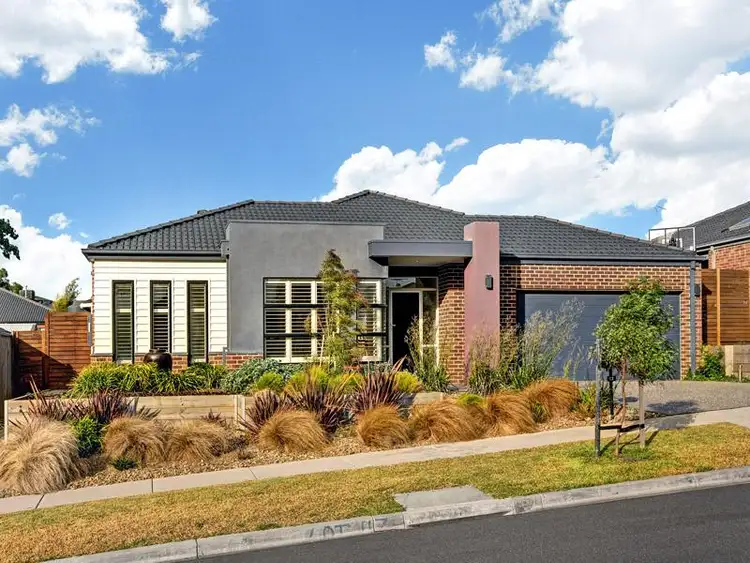 12 Westbourne Dr, Doreen VIC