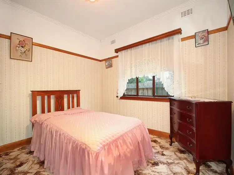 Sixth view of Homely house listing, 10 Ricourt Ave, Murrumbeena VIC