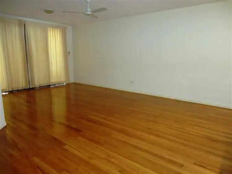 Second view of Homely unit listing, 4/27 Riddell St, Bulimba QLD