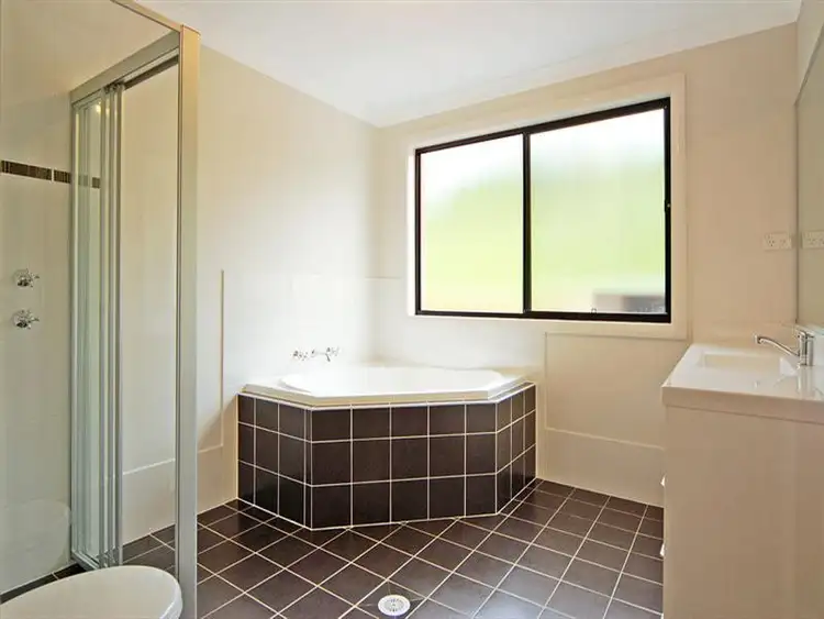 Seventh view of Homely house listing, 6 Bower Pl, Albion Park NSW