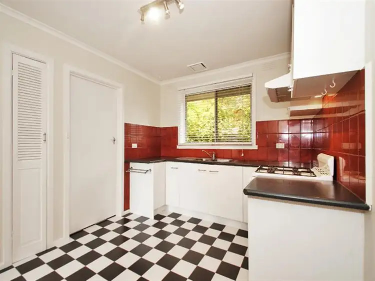 Fifth view of Homely house listing, 2/7 Kincumber Dr, Croydon VIC