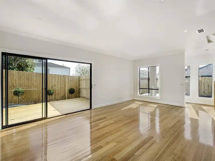 Sixth view of Homely townhouse listing, 2/18 Ascot St, Doncaster East VIC