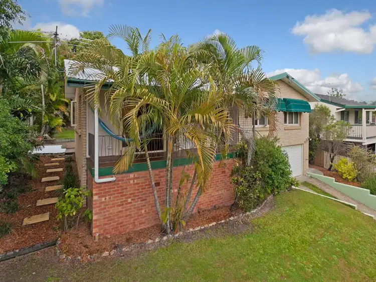 427 Nursery Rd, Holland Park QLD