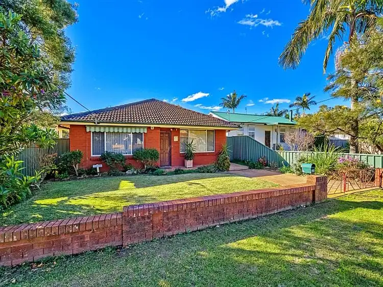 23 Pozieres Ave, Umina Beach NSW