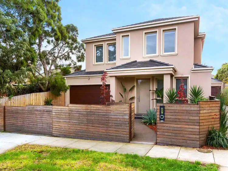 21B Friendship Sq, Cheltenham VIC