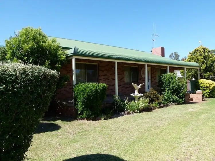 6 Bathurst St, Forbes NSW