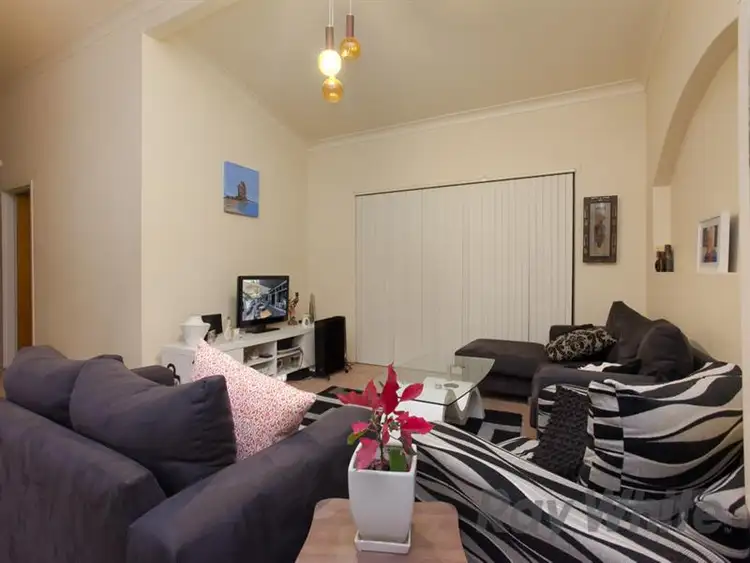 Second view of Homely house listing, 3/18 Brooks St, Cooks Hill NSW