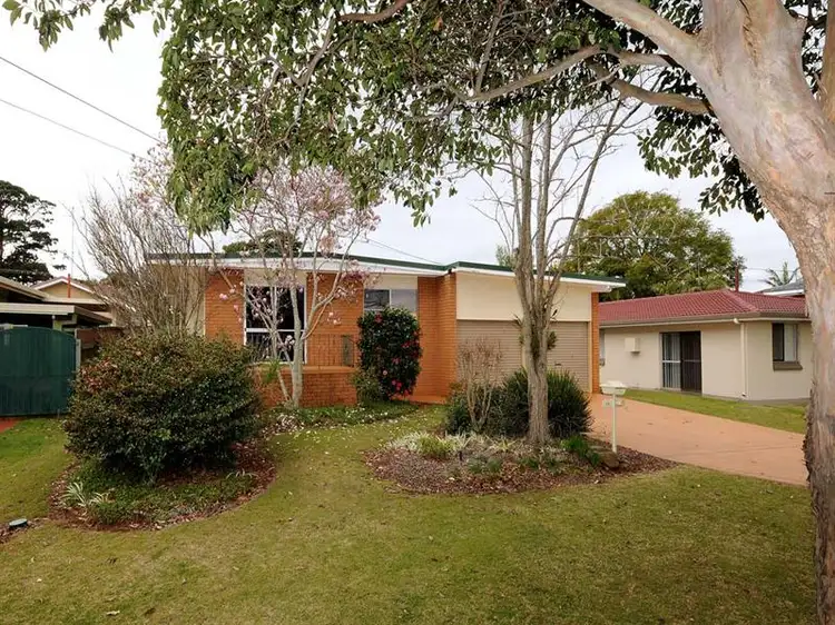 14 Loveday St