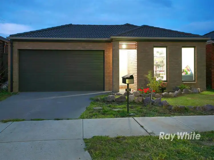 Main view of Homely house listing, 33 Banfield Pl, Lyndhurst VIC