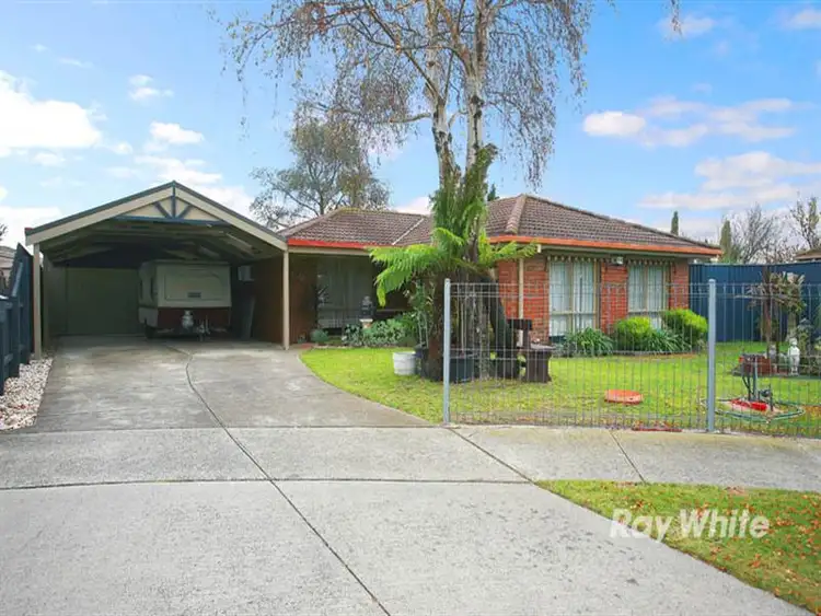 13 Peppercorn Ct, Cranbourne North VIC