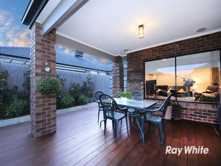 Seventh view of Homely house listing, 8 Matilda Ct, Lynbrook VIC