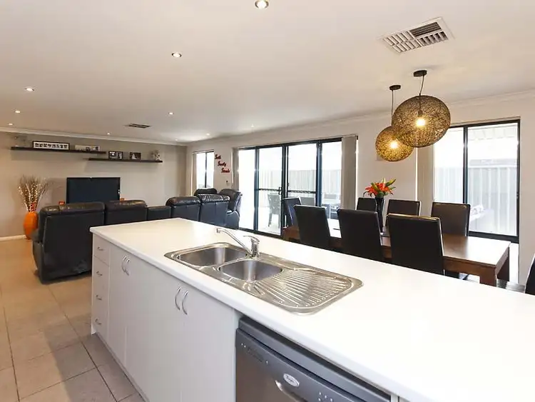 Fifth view of Homely house listing, 19 Harperia Way, Baldivis WA