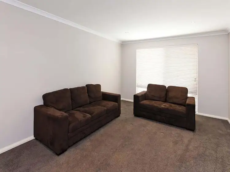 Sixth view of Homely house listing, 19 Harperia Way, Baldivis WA