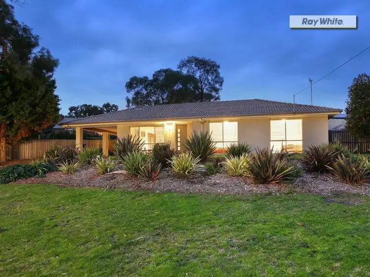 9 Nullawarre Ave, Rosebud VIC