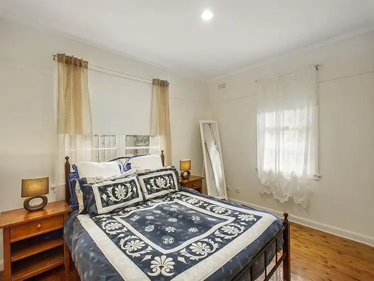 Fifth view of Homely unit listing, 1/7 Marks Ave, Heidelberg Heights VIC