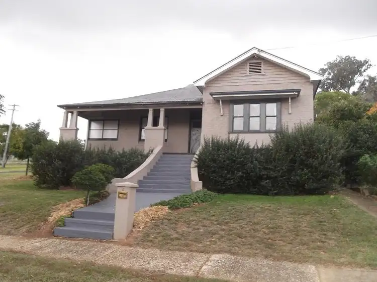 Main view of Homely house listing, 2 Carleton St, Cowra NSW