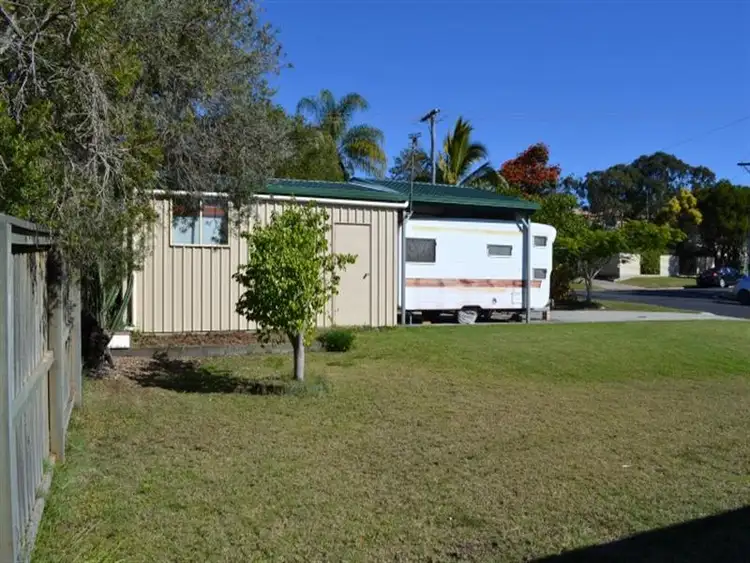 Third view of Homely house listing, 8 Lincolnfield St, Torquay QLD