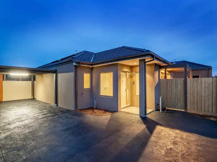 2/75 Curtin Ave, Lalor VIC