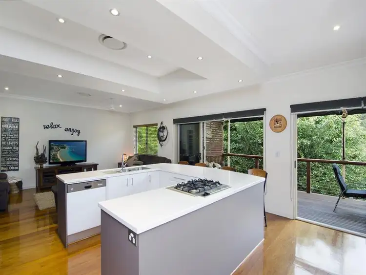 52 Buckingham Way, Elanora QLD