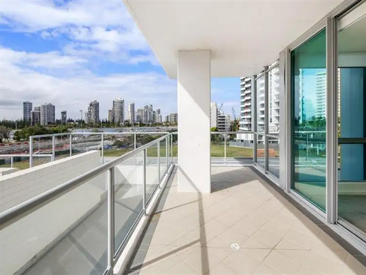 707 Brighton Shores - 1 Como Cres, Southport QLD
