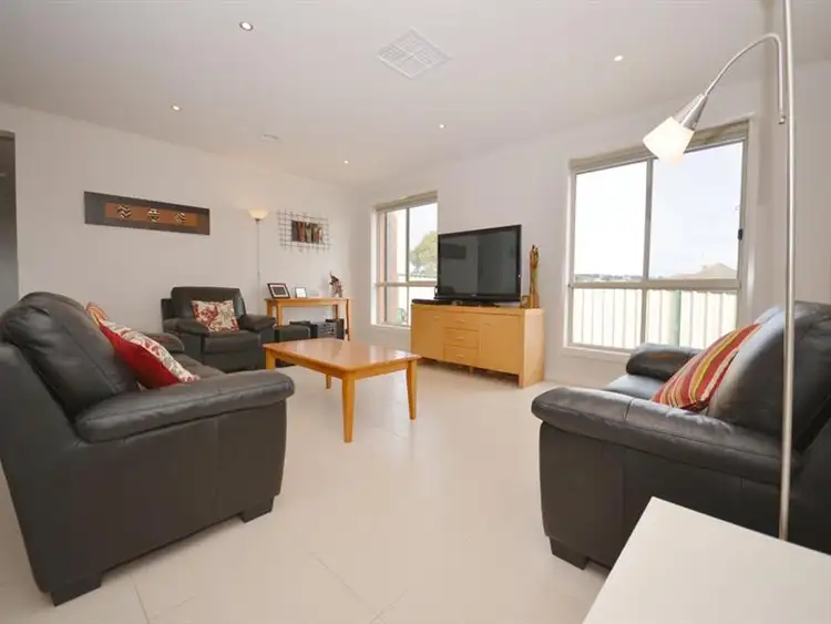 Sixth view of Homely house listing, 11 Horwood Dr, Canadian VIC