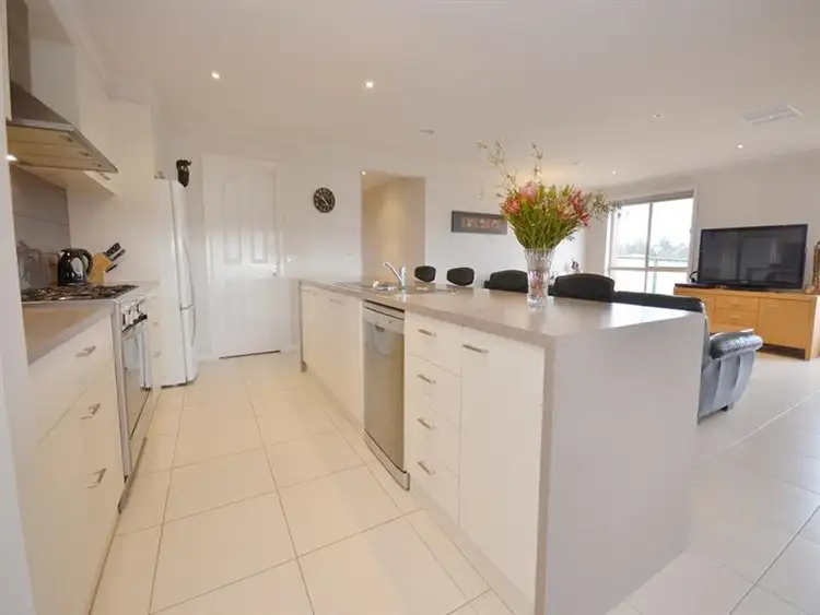 Seventh view of Homely house listing, 11 Horwood Dr, Canadian VIC