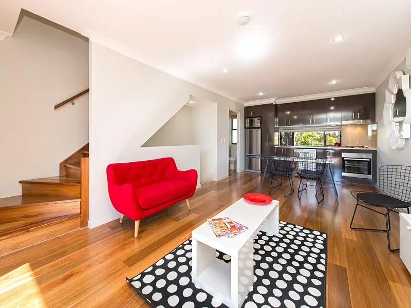 Main view of Homely townhouse listing, 2/5 Kipling St, Moorooka QLD