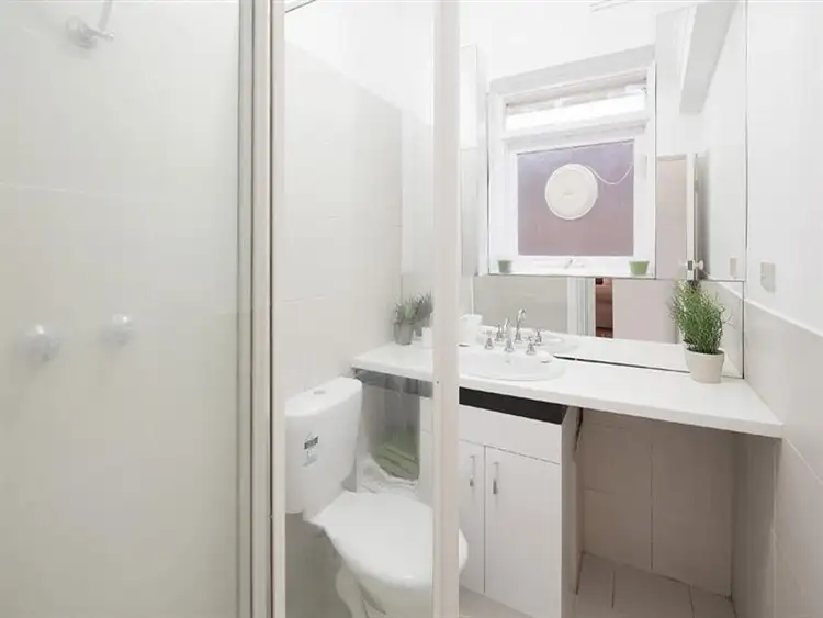 Sixth view of Homely apartment listing, 2/22 Kokaribb Rd, Carnegie VIC