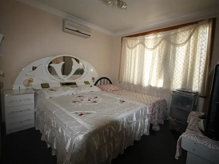 Seventh view of Homely other listing, 2/3 Claremont Cres, Hinchinbrook NSW